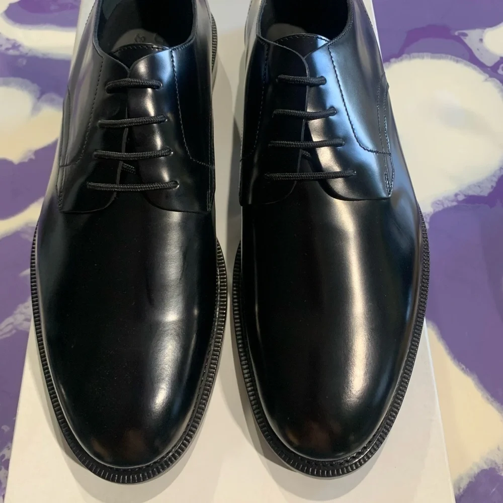 Burberry dress shoes
